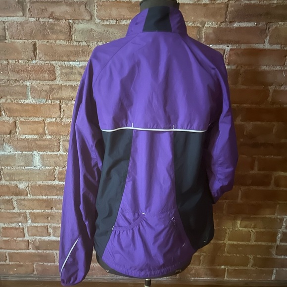 North Face Flight Series Windbreaker w Reflective Trim.  Purple & Black, Small. - Picture 5 of 14